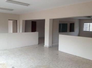 Local en centro comercial · 300m² · Local de 300 m² en Calle 60 Planta Alta Frente Al Parque de Santa Ana
