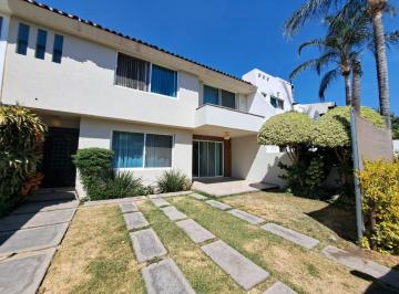 Casa de 2 habitaciones, Cuernavaca · Casa con Vigilancia en Privada Puertas del Sol Cuernavaca