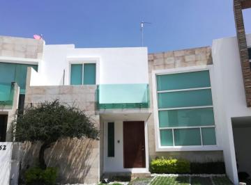 Casa de 3 habitaciones, San Andrés Cholula · Casa en Renta en Lomas de Angelópolis 2 Cerca de Sonata
