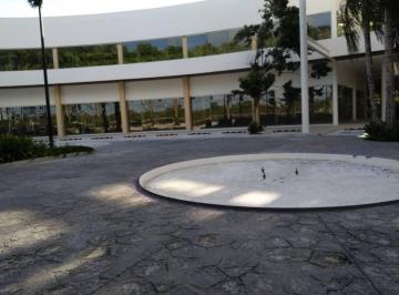 Local comercial , Cancún · Renta de Local de 1500 m² $390 m²