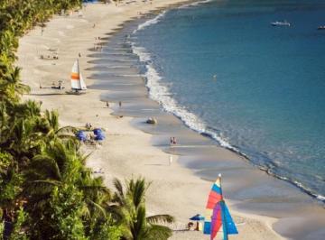Terreno / Lote , Zihuatanejo de Azueta · Terreno a La Venta en Zihuatanejo Playa La Ropa a 100 m de La Playa en Privada