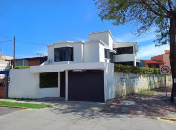 Casa uso de suelo , Naucalpan de Juárez · Casa Habitacion con Uso de Suelo Para Oficinas Naucalpan
