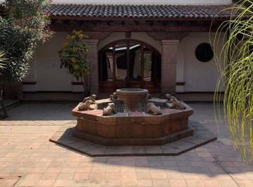 Casa de 5 habitaciones, Cuernavaca · Residencia Tipo Hacienda en Rancho Cortes, con Estricta Vigilancia.