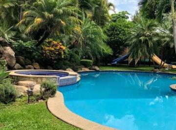 Casa de 4 habitaciones, Jiutepec · Residencia en Venta en Fraccionamiento con Estricta Vigilancia