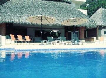 Casa · 1200m² · 4 Recámaras · 4 Estacionamientos · Casa Sola en Acapulco de Juárez - Ims - 1227 - Cs