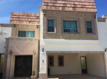 Casa de 3 habitaciones, Saltillo · Casa en Renta Amueblada en Villa Bonita II