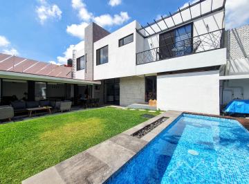 Casa de 3 habitaciones, Cuernavaca · Casa Sola en Las Palmas Imponente Diseño