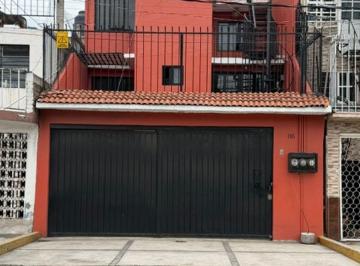 Casa en condominio de 2 habitaciones, Ecatepec de Morelos · Casa con 3 Dptos en Venta "Valle de Aragón 3ra"