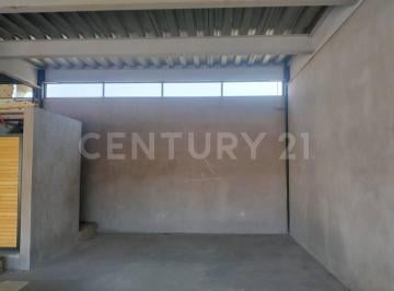 Local comercial · 82m² · 1 Estacionamiento · 2 Locales en Renta en Paseo Tollocan en Metepec