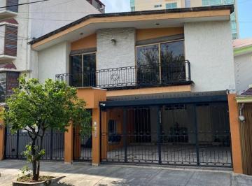 Casa de 4 habitaciones, Guadalajara · Bonita Casa en Providencia, Ideal Para Casa U Oficina