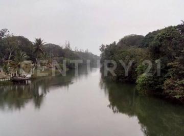 Terreno / Lote · 3258m² · Venta de 3 Terrenos en Tuxpan Veracruz, a un Costado del Río.