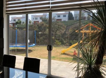 Casa · 450m² · 3 Recámaras · 4 Estacionamientos · Preciosa Residencia en Venta en Bosque Esmeralda!