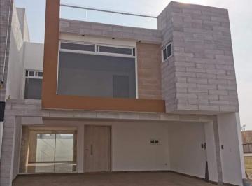 Casa de 4 habitaciones, San Andrés Cholula · Binuta Casa en Renta en Lomas de Angelópolis