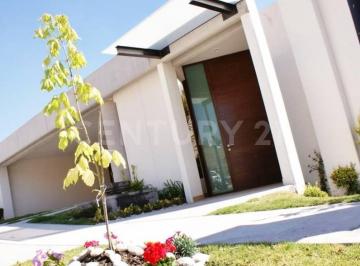 Casa · 535m² · 4 Recámaras · Venta de Casa en El Pedregal Residencial