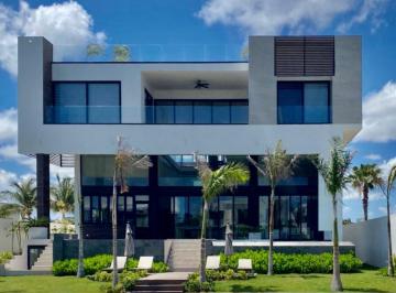 Casa de 6 habitaciones, Benito Juárez · Casa en Venta en Cancun, Puerto Cancun