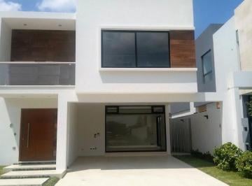 Casa de 3 habitaciones, Zapopan · Casa en Renta en Zapopan Jal. Zona Real; La Toscana