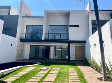Casa · 379m² · 3 Recámaras · 2 Estacionamientos · Estrene Residencia Moderna, en Privada de 5 Casas