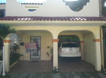 Casa de 4 habitaciones, Acapulco de Juárez · Casa en Fraccionamiento Los Arcos