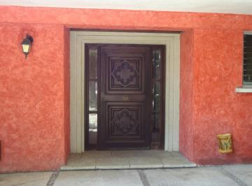 Casa · 500m² · 3 Recámaras · 10 Estacionamientos · Casa Sola en Las Quintas Cuernavaca - Ari - 238 - Cp