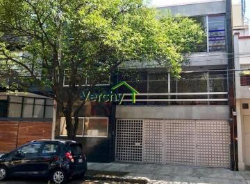 Casa · 470m² · 4 Recámaras · 6 Estacionamientos · Irrigación, Excelente Casa en Venta