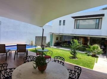 Casa de 4 habitaciones, Temixco · Casa en Fraccionamiento Burgos Corinto