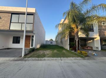 Terreno / Lote , Tlajomulco de Zúñiga · Terreno en Venta en La Rua Residencial, San Agustín