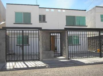 Casa de 4 habitaciones, Querétaro · Venta Casa Priv Juriquilla Oportunidad