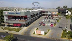 Local comercial · 90m² · 24 Estacionamientos · Locales Comerciales en Zona Real - (4)