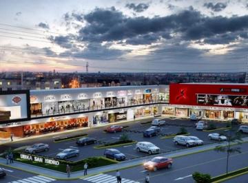 Local comercial · 68m² · 103 Estacionamientos · Locales Comerciales a Tu Medida - (4)