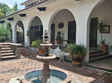Casa · 950m² · 6 Recámaras · 4 Estacionamientos · Casa Sola en Rancho Cortes Cuernavaca - Ham - 519 - Cs*