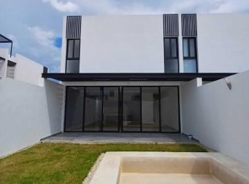 Fachada Posterior · Townhouse en Venta en Conkal, Mérida