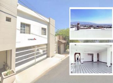0e5ad5462746b304bfaf092ad522fd8e3fe2755dd2932756928700e624308938 · Residencia de 5 Recámaras en Cumbres 3er. Sector! 446 m² de Construcción.