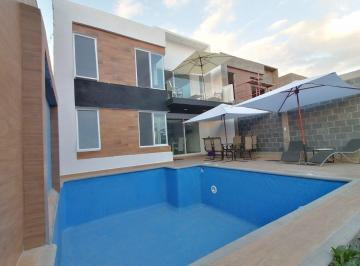 Casa de 4 habitaciones, Emiliano Zapata · Estrena Moderna Casa con Alberca