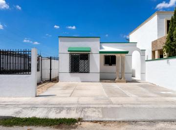 Casa de 2 habitaciones, Mérida · Casa en Renta – Ideal Para Oficina o Comercio | Jardines del Norte, Mérida