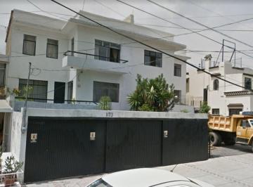 Casa uso de suelo de 10 habitaciones, Guadalajara · Casa con Uso de Suelo en Col. Americana, Guadalajara, Jal.