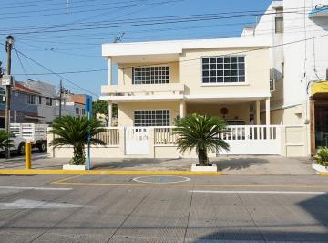 Casa · 297m² · 8 Recámaras · 1 Estacionamiento · Casa 297 m² en Venta en Fracc. Flores Magón. Veracruz, Veracruz.