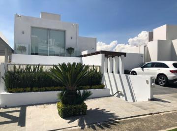 Casa de 4 habitaciones, Huixquilucan · Casa en Venta, Bosque Real, Huixquilucan