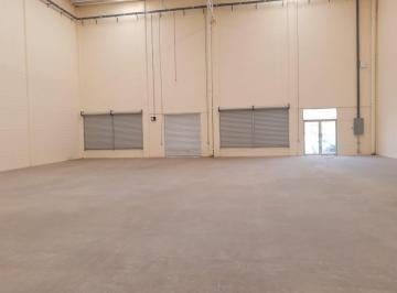 Bodega comercial , Chihuahua · ¡Renta de Bodega Industrial Int. 7 Sin Problema de Estacionamiento!