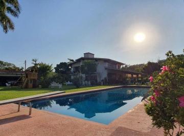 Casa · 583m² · 3 Recámaras · 7 Estacionamientos · Casa en Fraccionamiento en Huertas del Llano Jiutepec - Ari - 765 - Fr