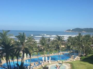 Departamento de 2 habitaciones, Acapulco de Juárez · Cond Bonampack Sobre Playa en Diamante