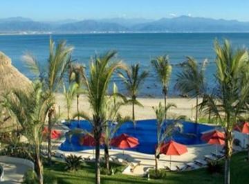 Villa · 300m² · 2 Estacionamientos · Residencia en Venta Punta Esmeralda, Nayarit