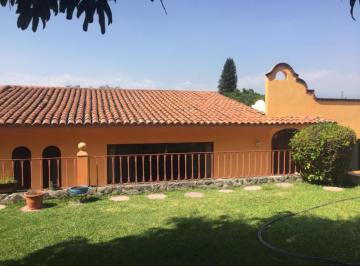 Casa de 3 habitaciones, Emiliano Zapata · Casa en Fraccionamiento en Burgos Temixco