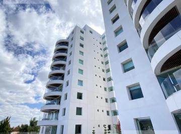 Departamento · 254m² · 3 Recámaras · 2 Estacionamientos · Departamento - Juriquilla