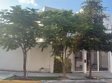 Casa de 3 habitaciones, Apodaca · Se Renta Casa Amueblada en Paraje Santa Rosa, Apodaca, N. L.