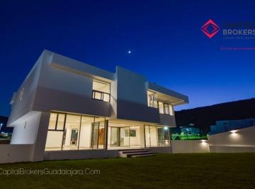 Casa de 4 habitaciones, Zapopan · Casa de Lujo en Venta en Ayamonte Zona Bajío
