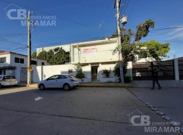Edificio · 402m² · Edificio Comercial - 1ro de Mayo
