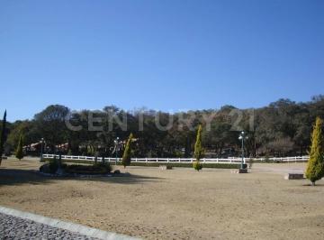 Terreno / Lote · 873m² · Terreno en Venta Dentro de Fraccionamiento en Haras del Bosque.