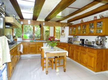 Cocina con vista al jardín · Casa Venta con Jardín en Tlacopac San Angel