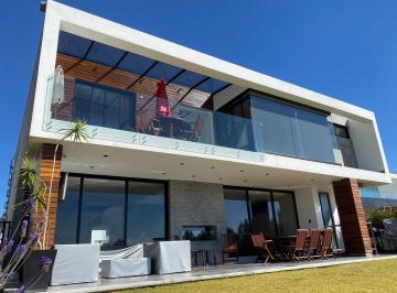Casa en condominio de 4 habitaciones, San Andrés Cholula · Casa en Venta de 4 Recámaras y Vista a Campo de Golf en La Vista!