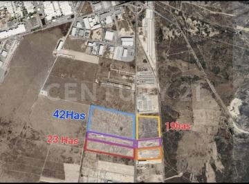 Terreno / Lote · 420000m² · Se Vende Terreno Zona Industrial de Derramadero.
